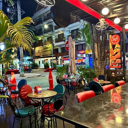 Nico\'S Hotel And Skybar